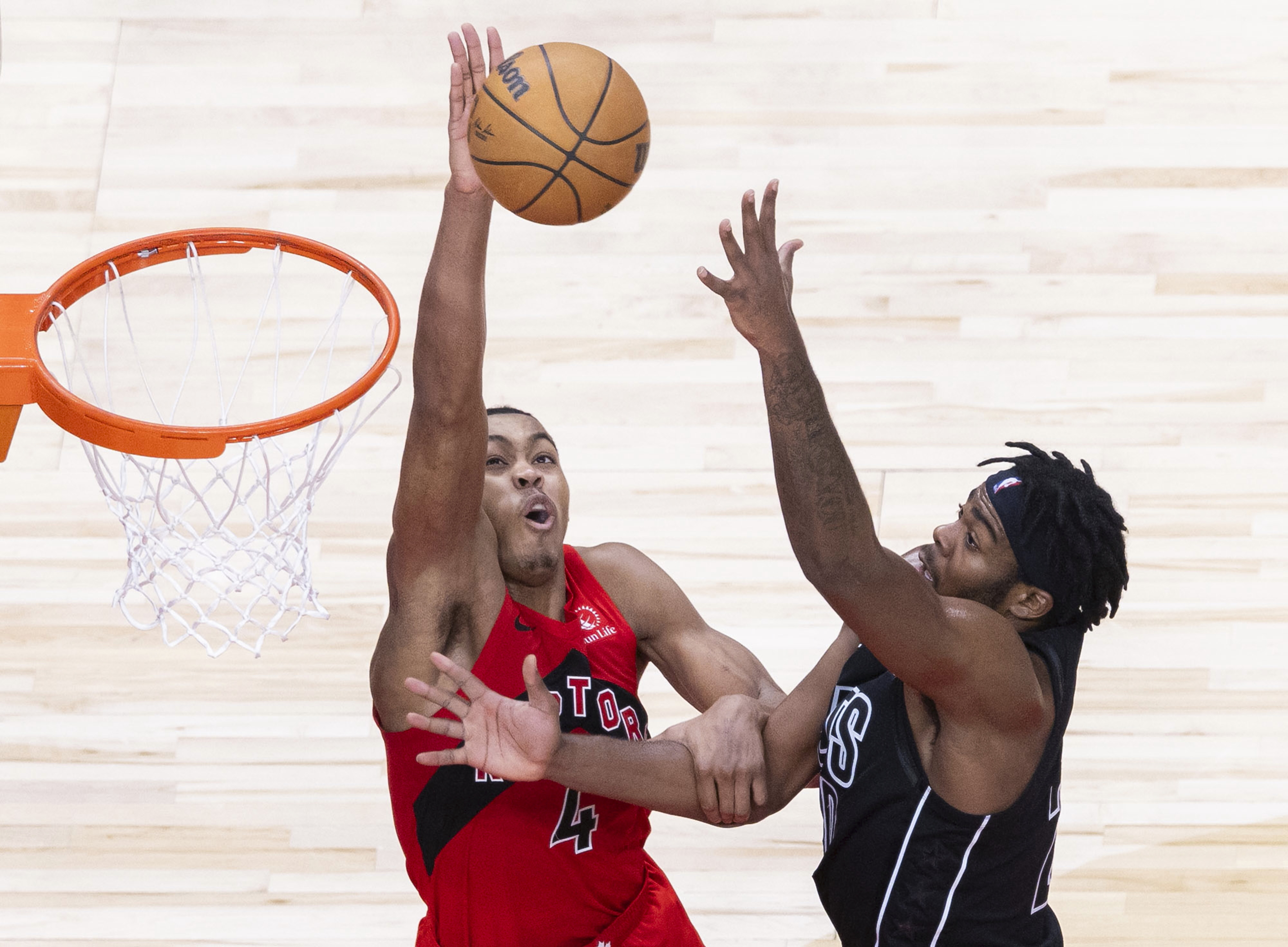 Yabo Sports-转折点！多伦多猛龙官宣签约，NBA总决赛赛前攻防权衡，引发热议，阵容厚度经受考验的简单介绍-Yabo Sports